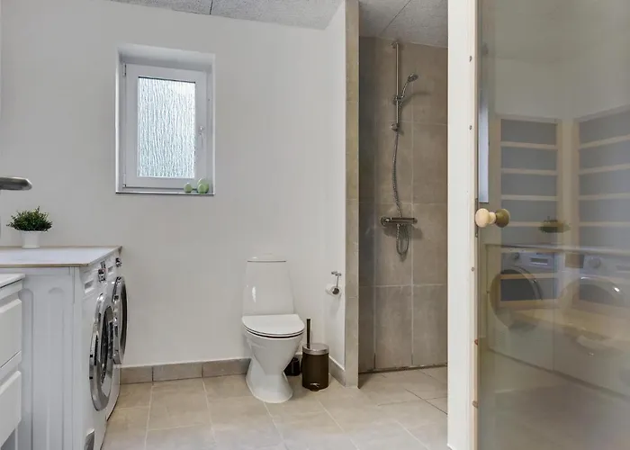 Vakantiehuis 12 Bedroom In *